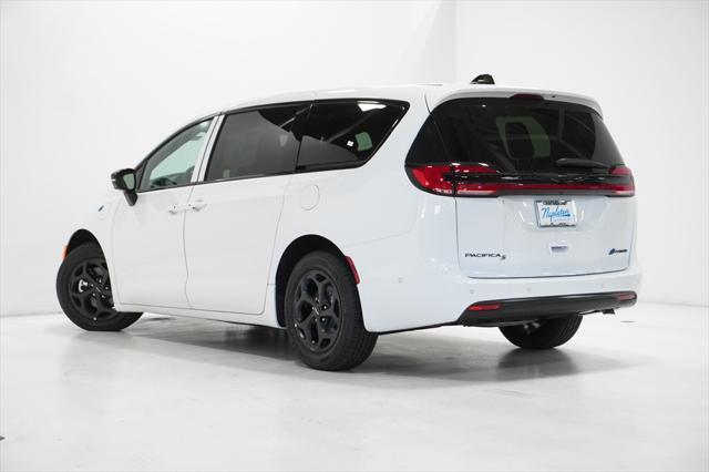 new 2024 Chrysler Pacifica Hybrid car, priced at $50,446