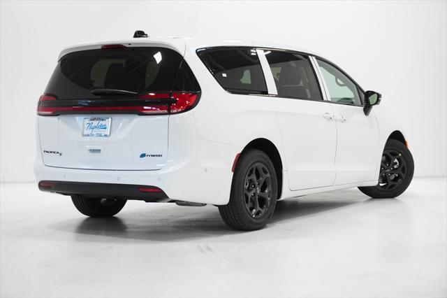 new 2024 Chrysler Pacifica Hybrid car, priced at $50,446