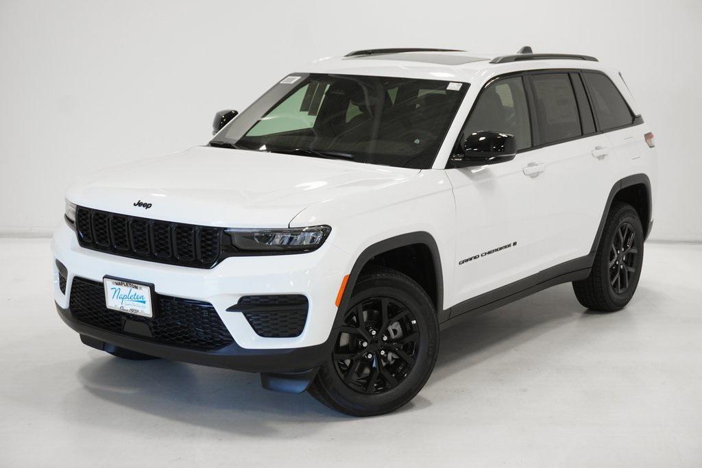 new 2025 Jeep Grand Cherokee car, priced at $43,188