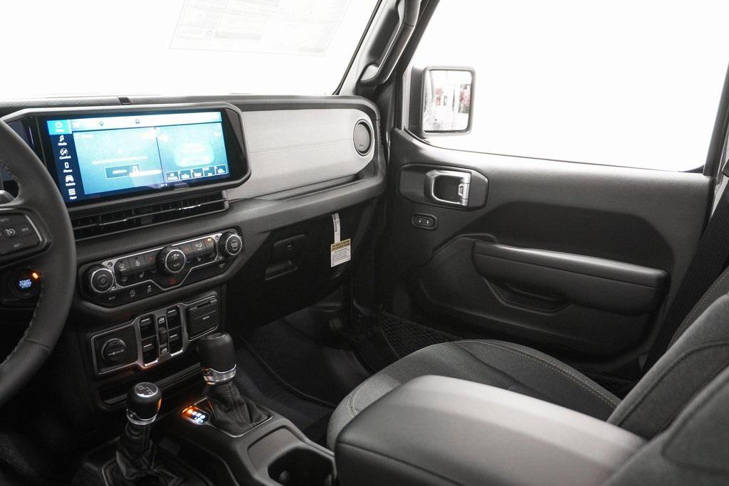 new 2025 Jeep Wrangler car, priced at $42,651
