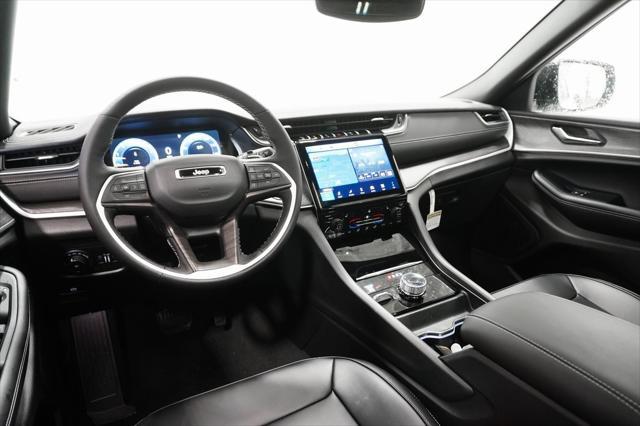 new 2025 Jeep Grand Cherokee car, priced at $47,602