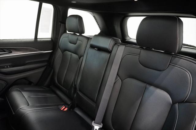 new 2025 Jeep Grand Cherokee car, priced at $47,602