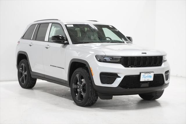 new 2025 Jeep Grand Cherokee car, priced at $40,858