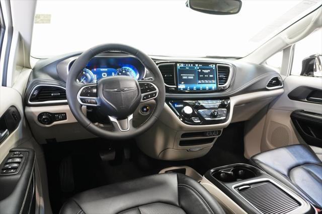 new 2024 Chrysler Pacifica car, priced at $35,997