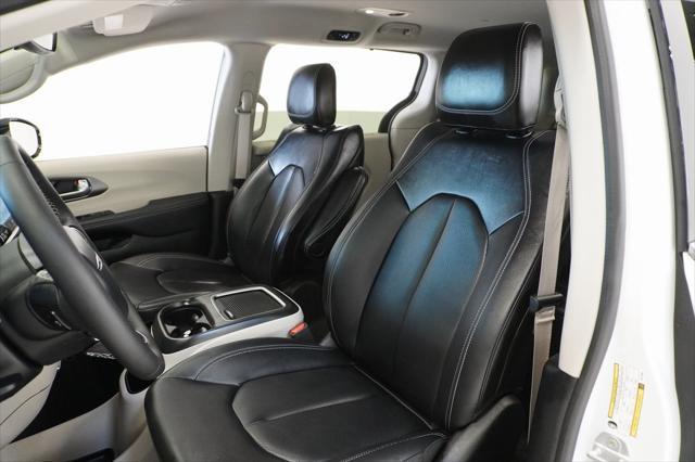 new 2024 Chrysler Pacifica car, priced at $35,997