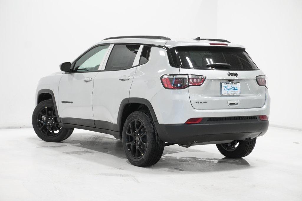 new 2025 Jeep Compass car, priced at $29,990