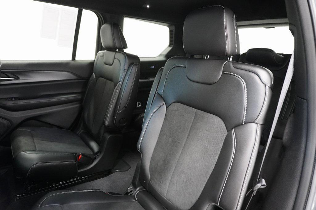 new 2025 Jeep Grand Cherokee L car, priced at $42,098