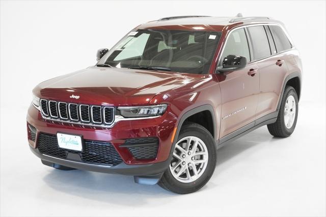 new 2024 Jeep Grand Cherokee car, priced at $37,000