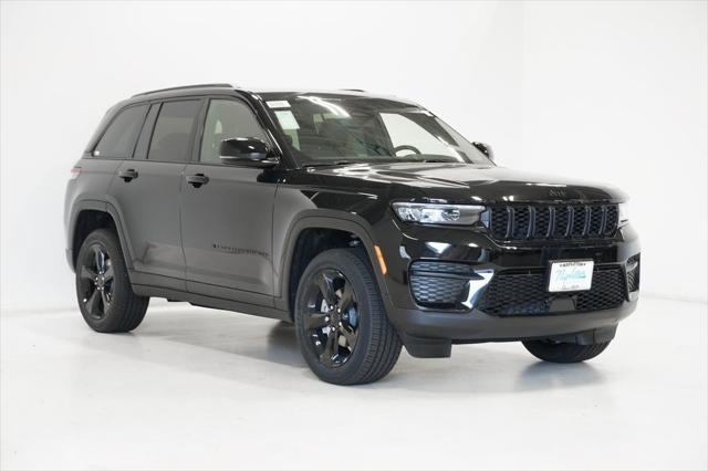 new 2025 Jeep Grand Cherokee car, priced at $45,675