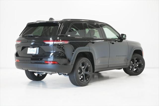 new 2025 Jeep Grand Cherokee car, priced at $45,675