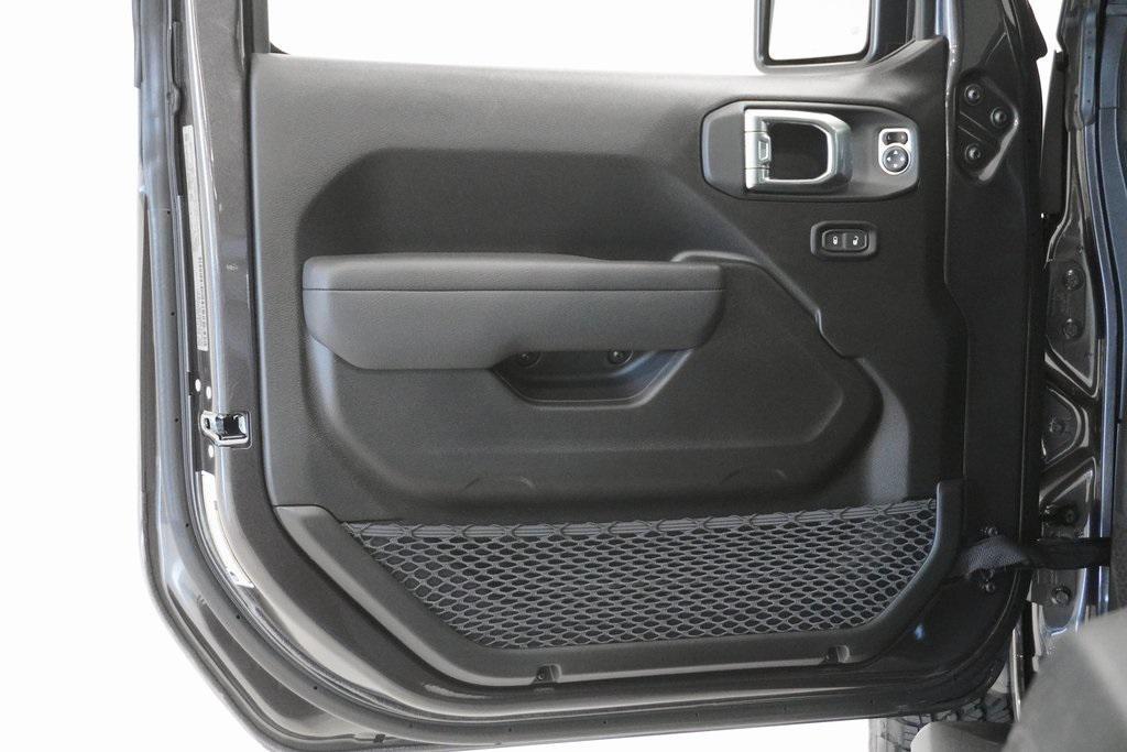 new 2026 Jeep Wrangler car, priced at $41,389