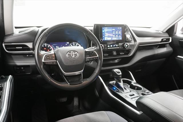 used 2023 Toyota Highlander car, priced at $32,325