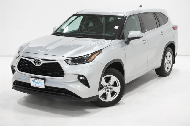 used 2023 Toyota Highlander car, priced at $32,325