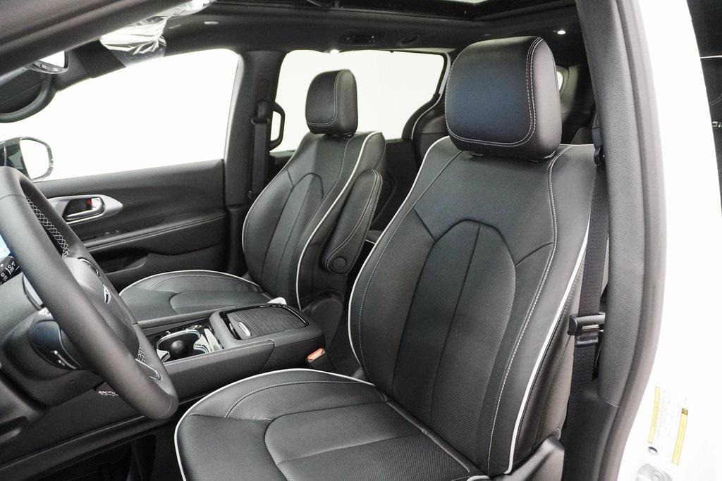 new 2026 Chrysler Pacifica car, priced at $52,230