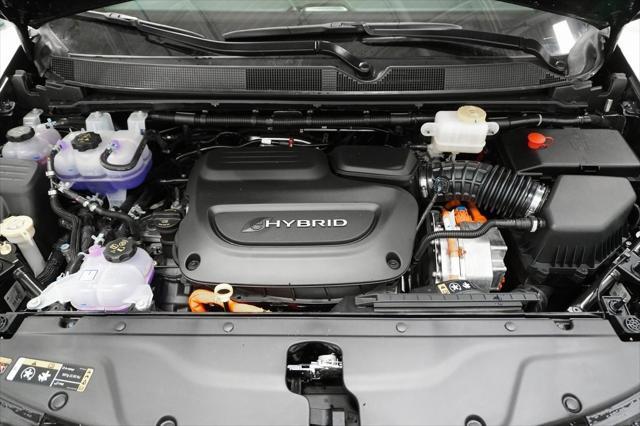 new 2024 Chrysler Pacifica Hybrid car, priced at $48,997