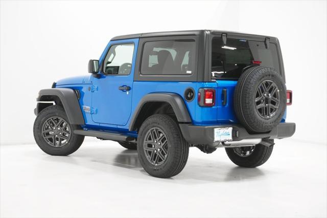 new 2025 Jeep Wrangler car, priced at $42,870