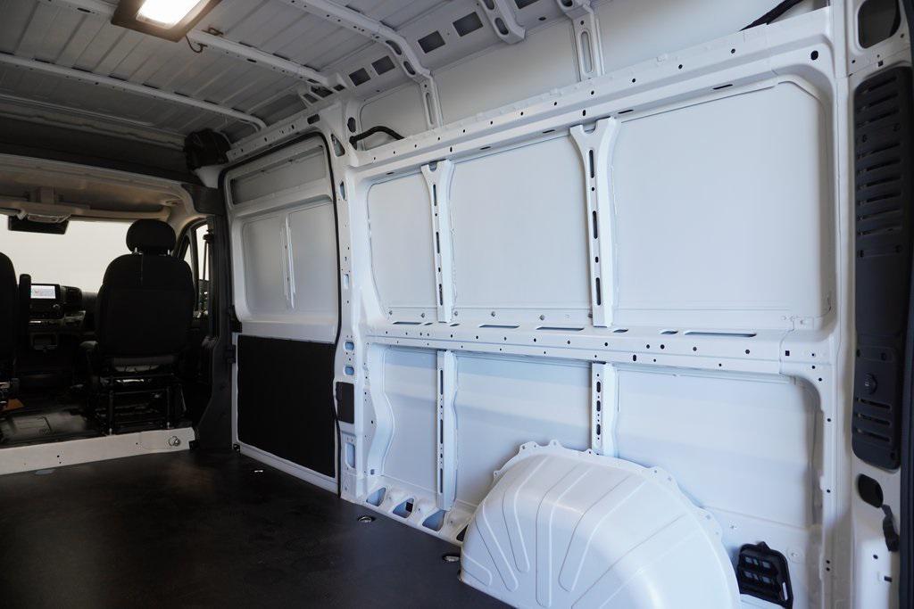 new 2026 Ram ProMaster 2500 Window Van car, priced at $46,943