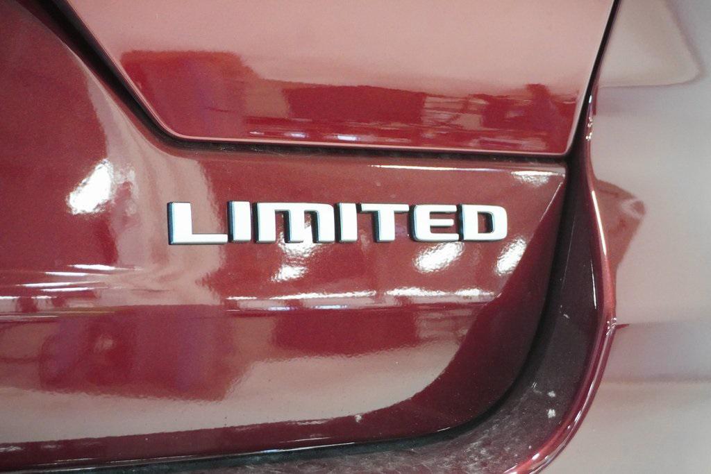 new 2025 Jeep Grand Cherokee car, priced at $40,771