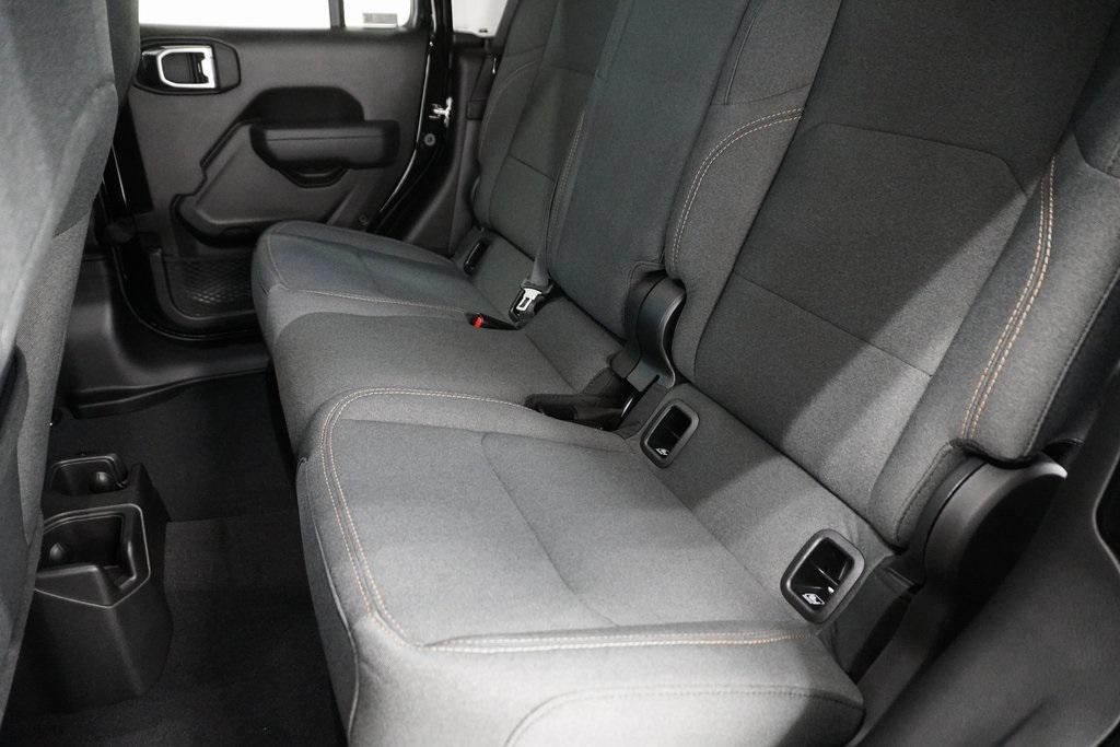 new 2025 Jeep Gladiator car, priced at $44,768