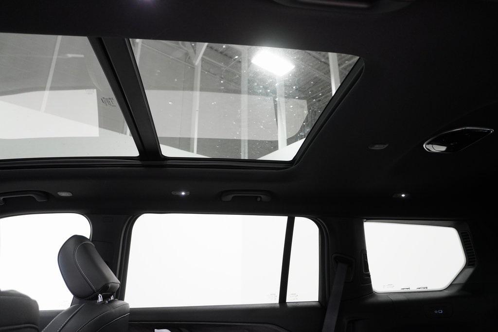 new 2025 Jeep Grand Cherokee L car, priced at $46,024