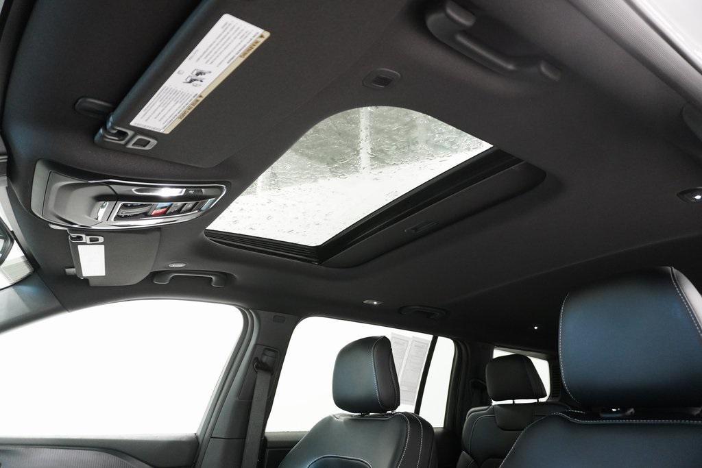 new 2025 Jeep Grand Cherokee L car, priced at $41,156