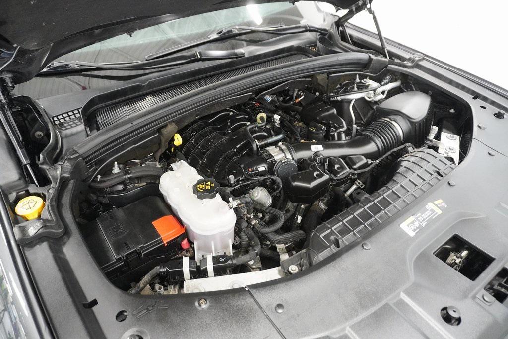 used 2021 Jeep Grand Cherokee L car, priced at $27,995