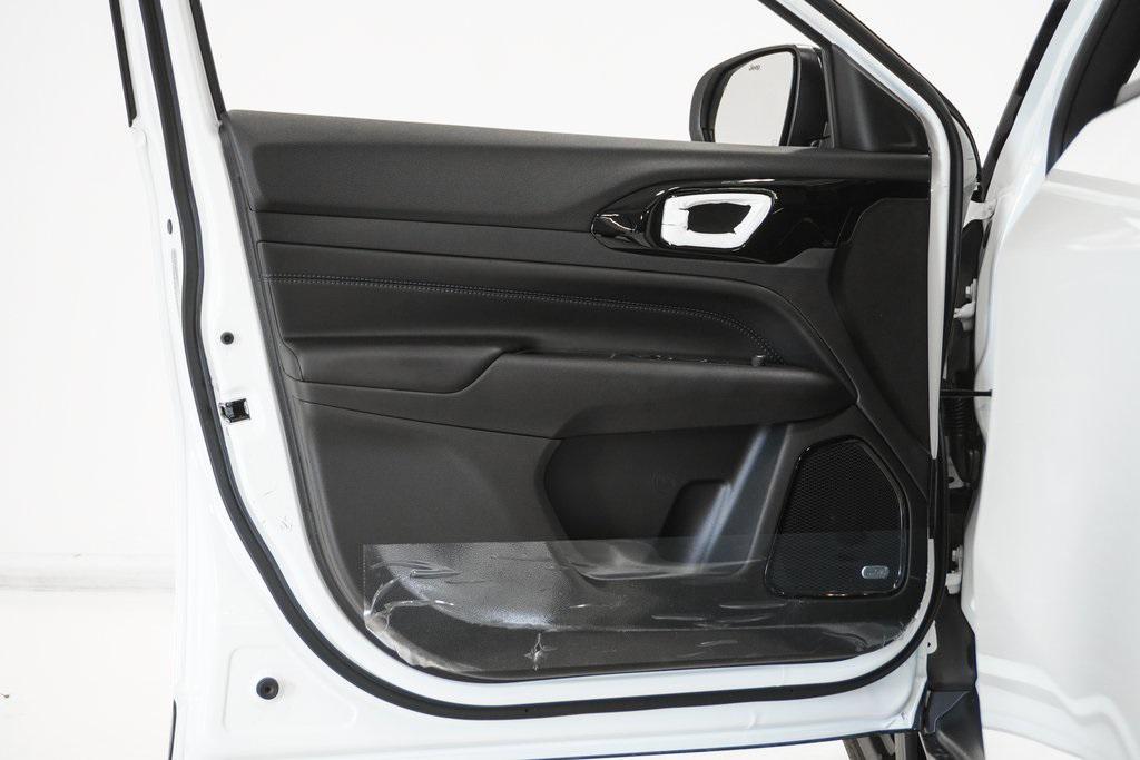 new 2026 Jeep Compass car, priced at $36,750