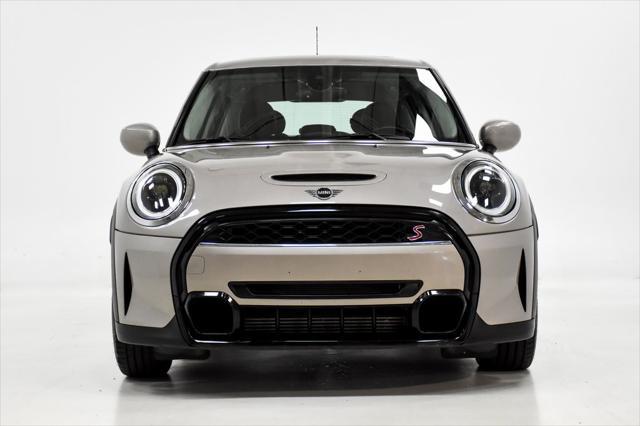 used 2024 MINI Hardtop car, priced at $24,998