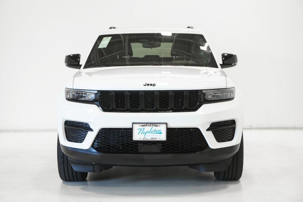 used 2022 Jeep Grand Cherokee car, priced at $33,995