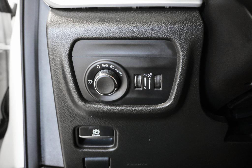 used 2022 Jeep Grand Cherokee car, priced at $33,995
