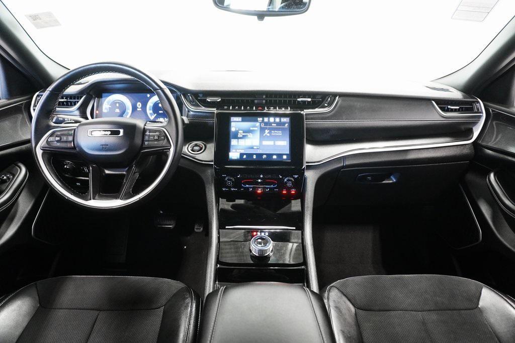 used 2022 Jeep Grand Cherokee car, priced at $33,995
