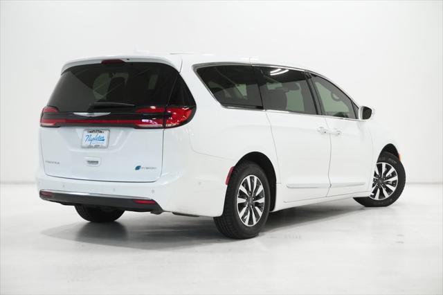 used 2022 Chrysler Pacifica Hybrid car, priced at $30,995