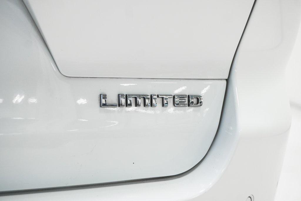 used 2023 Jeep Grand Cherokee L car, priced at $34,695