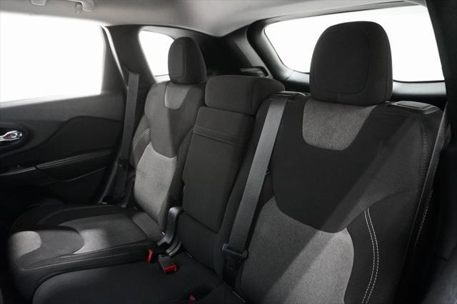 used 2015 Jeep Cherokee car, priced at $10,795