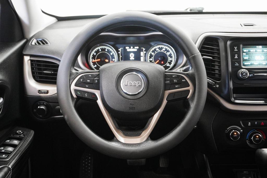 used 2015 Jeep Cherokee car, priced at $8,497