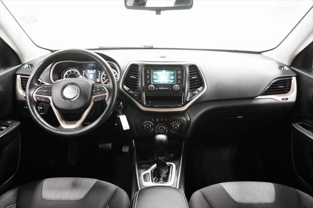 used 2015 Jeep Cherokee car, priced at $10,795