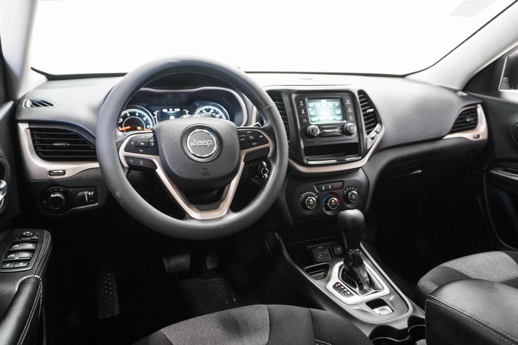 used 2015 Jeep Cherokee car, priced at $8,497