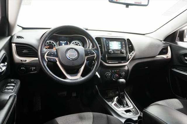 used 2015 Jeep Cherokee car, priced at $10,795