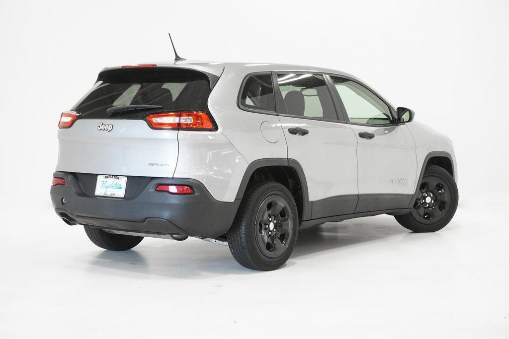 used 2015 Jeep Cherokee car, priced at $8,497