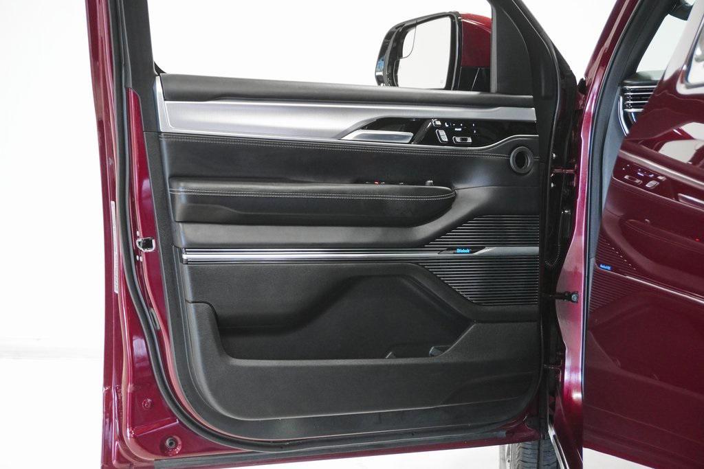 used 2022 Jeep Grand Wagoneer car, priced at $46,495