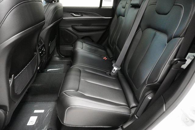 new 2025 Jeep Grand Cherokee car, priced at $43,890