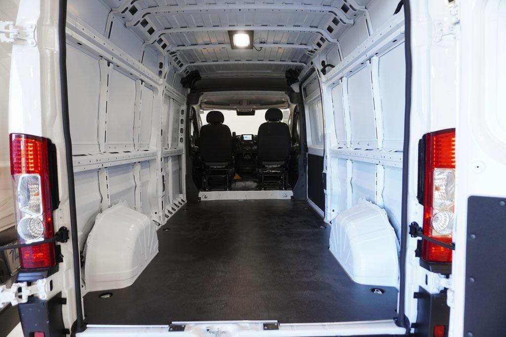 new 2026 Ram ProMaster 2500 Window Van car, priced at $47,389