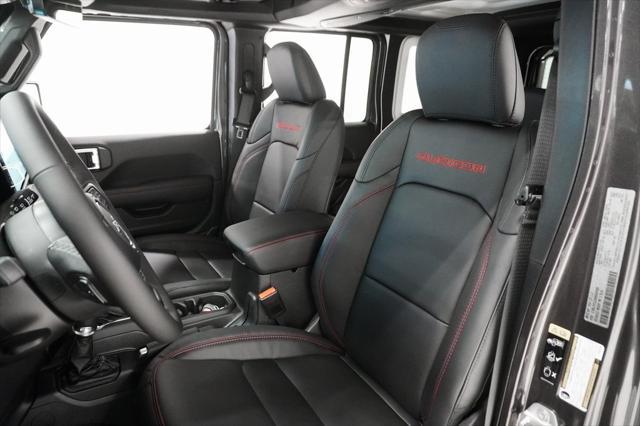 new 2025 Jeep Wrangler car, priced at $57,771
