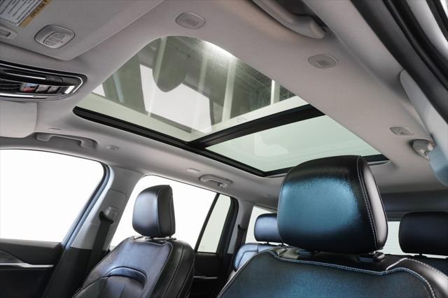 used 2022 Jeep Grand Cherokee car, priced at $33,995