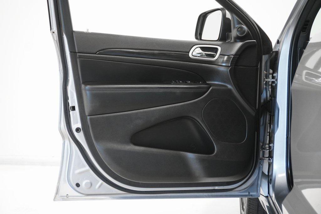 used 2021 Jeep Grand Cherokee car, priced at $24,795