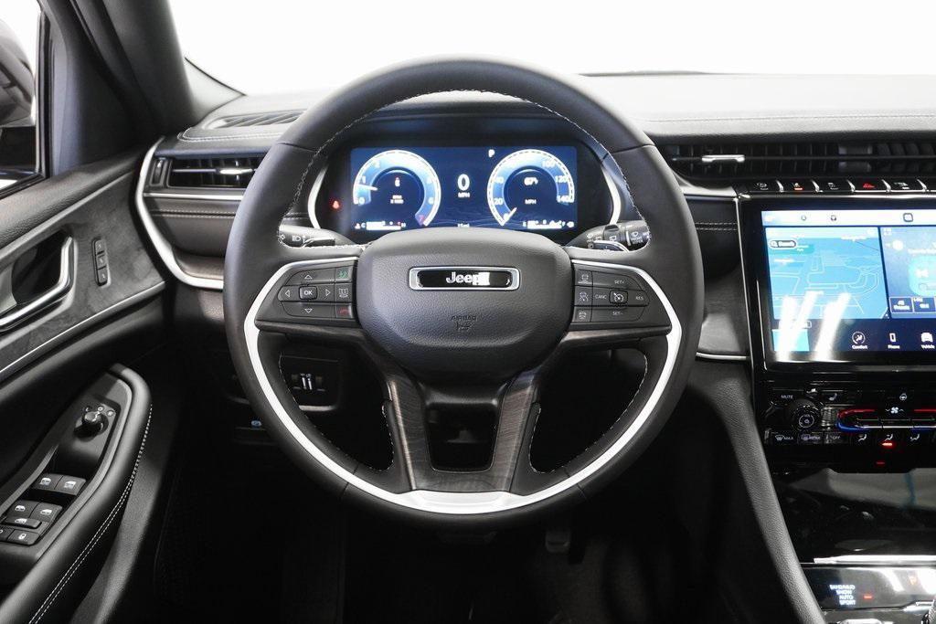 new 2025 Jeep Grand Cherokee L car, priced at $45,821