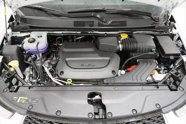 new 2025 Chrysler Pacifica car, priced at $45,753