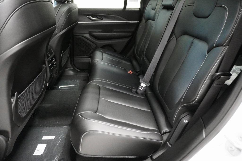 new 2025 Jeep Grand Cherokee car, priced at $44,636