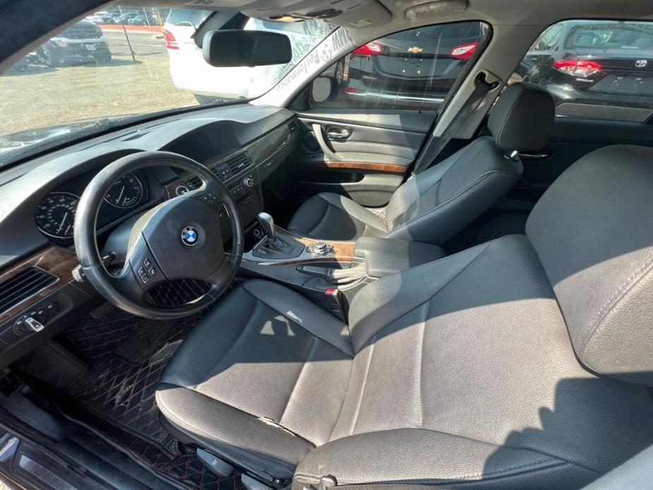 used 2009 BMW 328 car, priced at $6,995