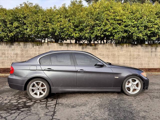 used 2006 BMW 330 car, priced at $7,999